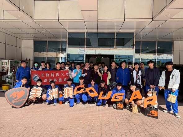 20260128 正修電競系協助立志中學辦理校外企業參訪,感謝Cougar團隊熱情接待與解說,下午來系上進行一場電競參訪與體驗圖片