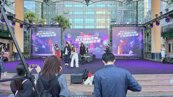 20251129 新北耶誕城,女神盃比賽,正修直播隊轉播圖片