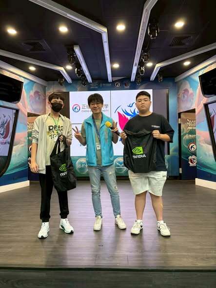 20251021 興華中學來正修電競系參訪，讓同學了解電競科技系不只是玩遊戲，而是專業、教育、產業鏈等圖片